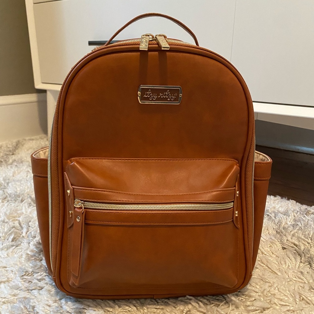 Itzy Ritzy Cognac Mini